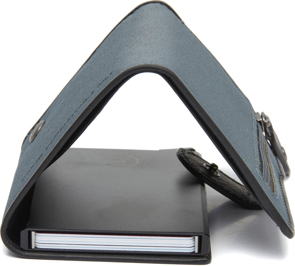 
Delsbo Full-Grain Leather Card Holder - Structured Side Profile Showing Gusset Depth & Expansion Capacity