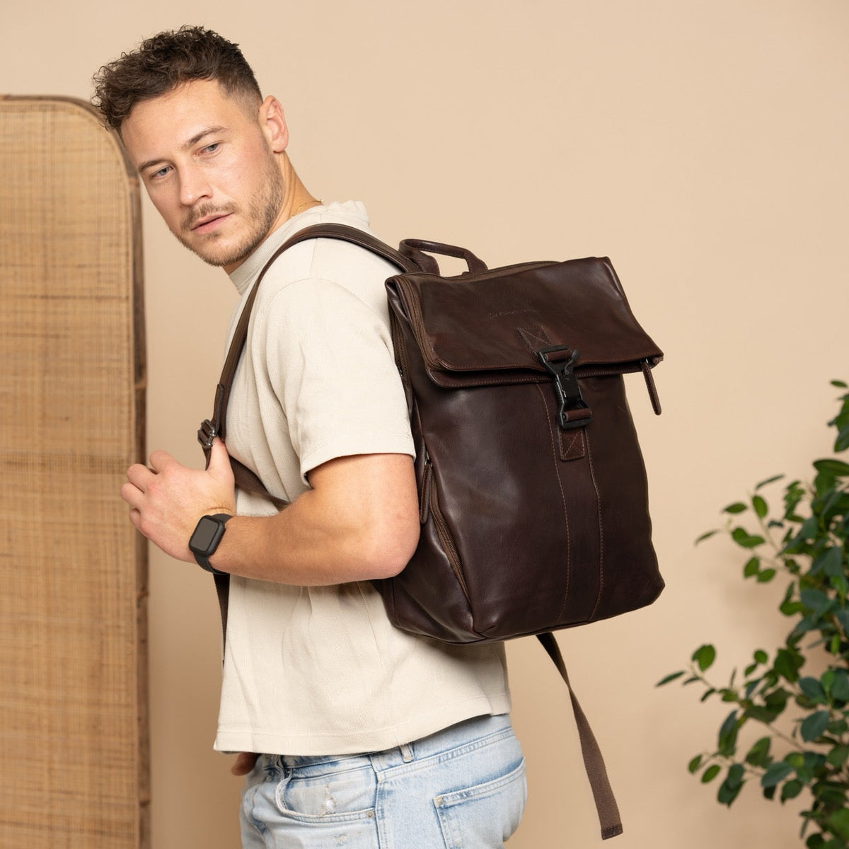 
Savona Full-Grain Leather Laptop Backpack – alternate product view 2