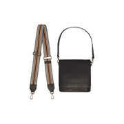 
100% Full-Grain Wax Pull-Up 100% Full-Grain Leather Grain Texture & Handcrafted Patina Detail